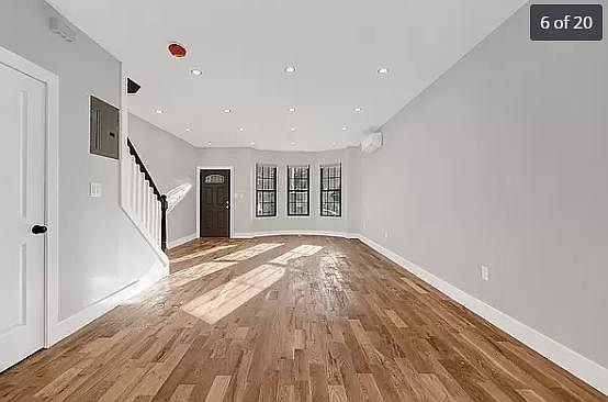 2nd image of 1937 Tenbroeck Ave