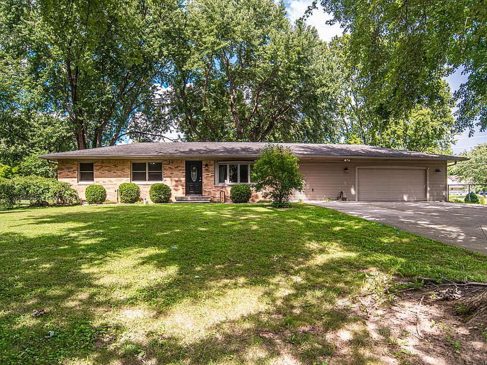 1st image of 7155 Sandalwood Dr