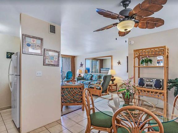 3rd image of 4365 Lower Honoapiilani Rd #906