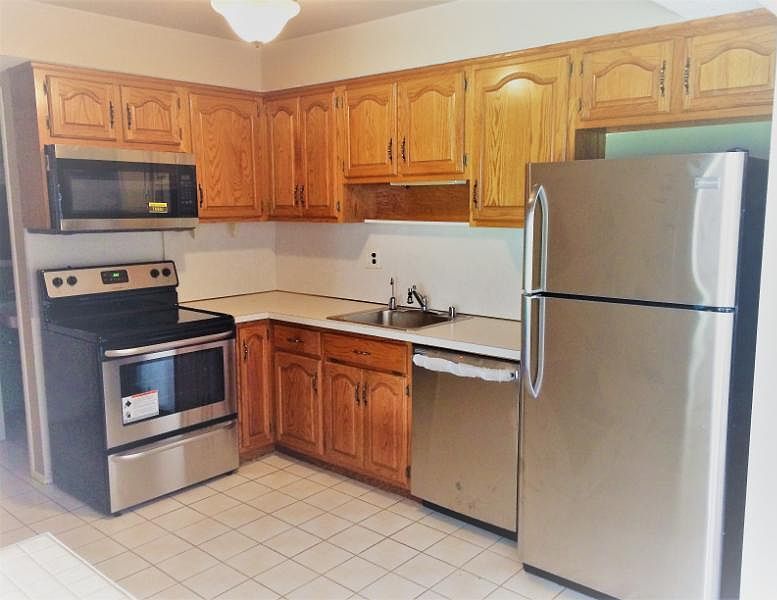 1st image of 29756 City Center Dr APT 2