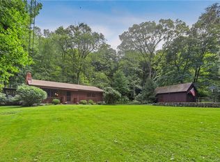 1 Lake Shore Dr, South Salem, NY 10590
