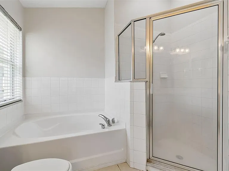 2222 Roanoke Springs Dr — Photo 17