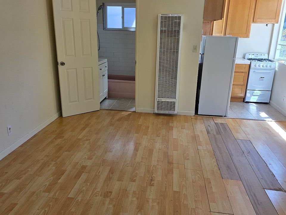 1st image of 2737 Humboldt Ave