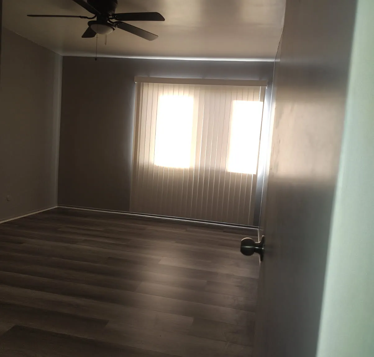 2750 S Sycamore Ave — Photo 3