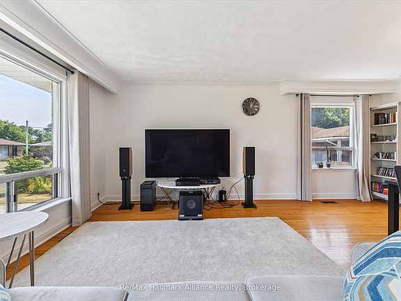 5th image of 300 Burton Rd