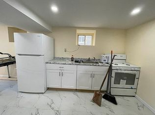 684 E 237th St, Bronx, NY 10466