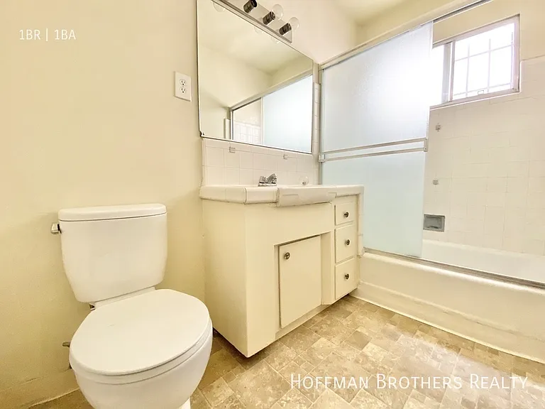 3339 Mentone Ave #1 — Photo 4