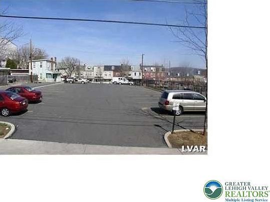 3rd image of 436 N Law St