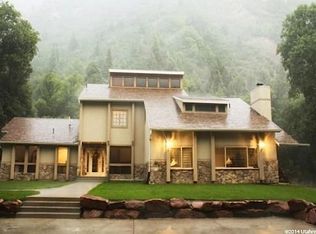 1959 S Holiday Hills Rd, Springville, UT 84663