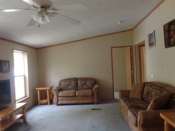 2nd image of 66 W Silver Fox Ln