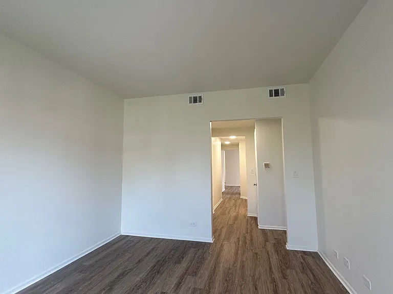 Washington Park Apartments — Photo 11