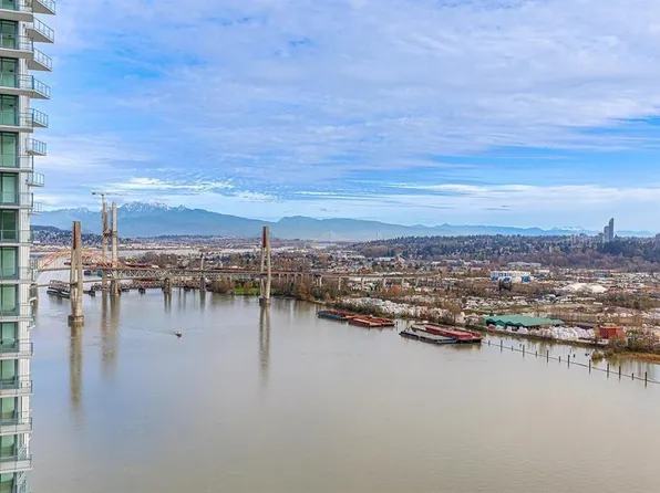 680 Quayside Dr #3207, New Westminster, BC V3M 6Z6