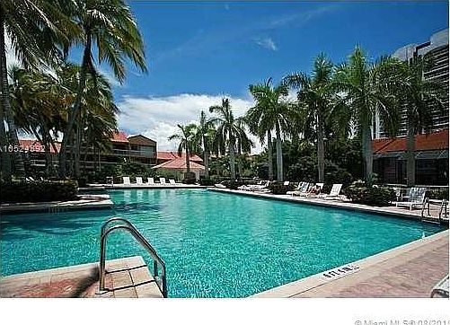 5th image of 3610 Yacht Club Dr APT 915