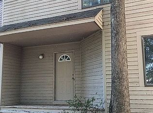 42 Timber Dr, Columbus, MS 39705