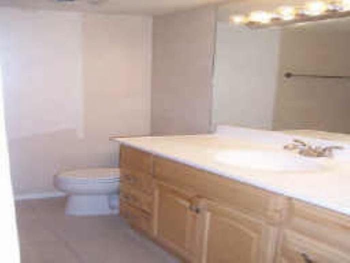 2nd image of 3030 E Clarendon Ave Unit 12