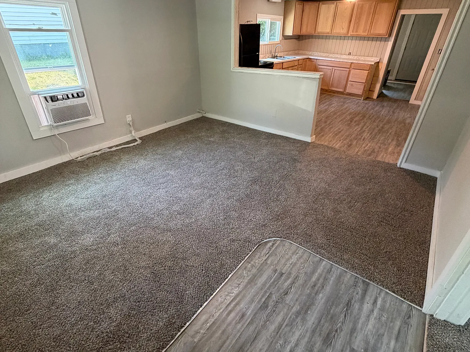 2 bed, 950 sqft, $1,450 — Photo 2