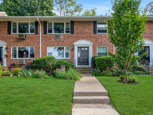 35U Madison Park Gardens #35U, Port Washington, NY 11050