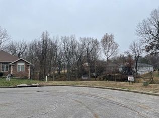 3705 W Rosebrier Ct, Springfield, MO 65807