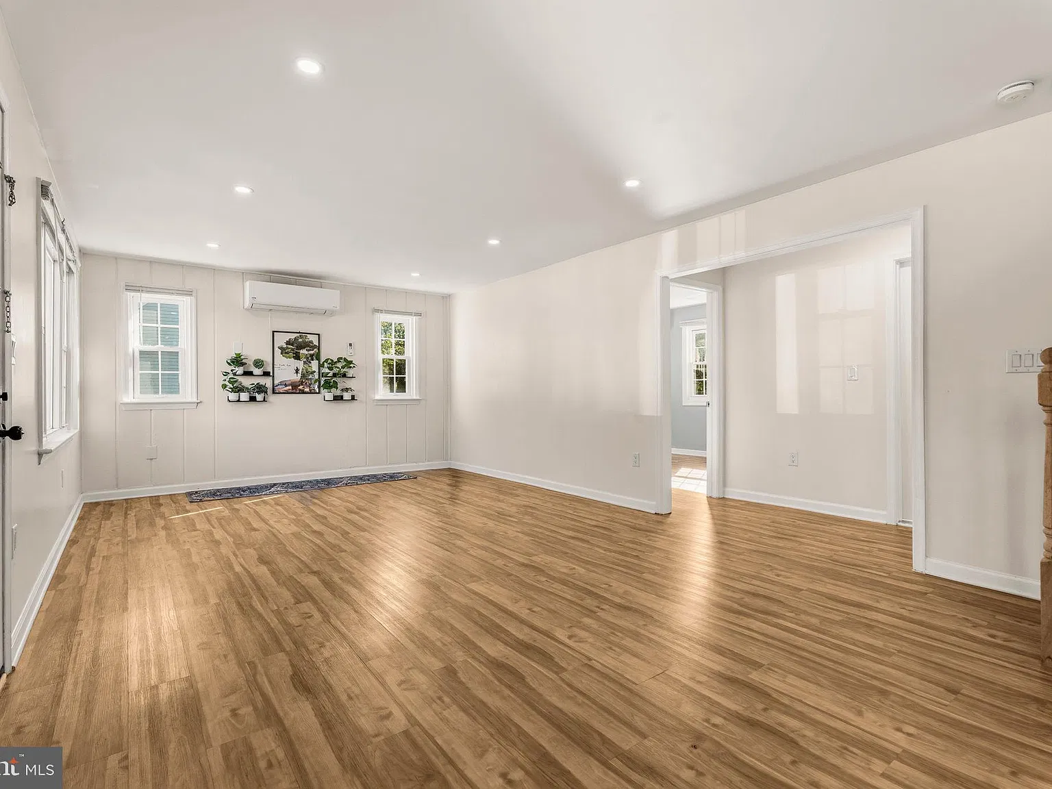 3 bed, 2.0 bath, 1782 sqft, $3,800 — Photo 4