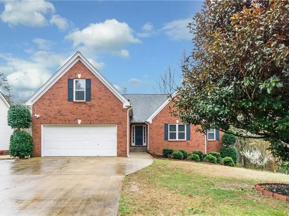 5435 Ohara Ln, Flowery Branch, GA 30542