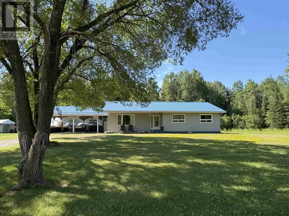 993 Fisher Rd, Emo, ON P0W 1E0