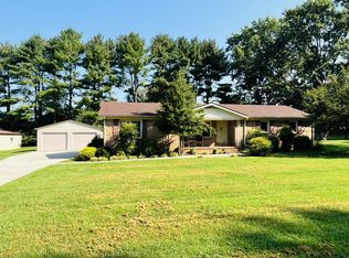 820 Chickasaw Trl, McMinnville, TN 37110