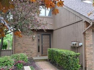 4472 Willow Creek Dr SE, Warren, OH 44484