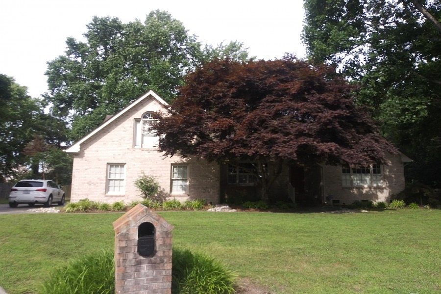 2nd image of 2509 Sevilla Ct