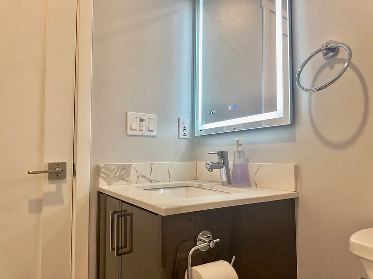 914 Everett Ave — Photo 84