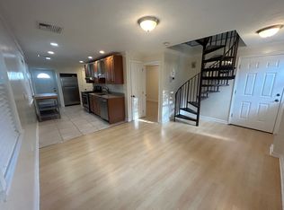 36 Hunting St #2A, Cambridge, MA 02141