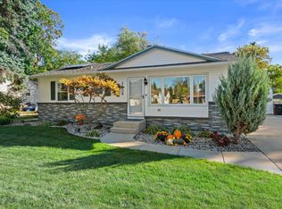 2809 Indian Trl, Racine, WI 53402