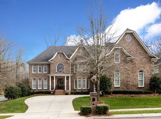 1303 Lost Oak Rd, Charlotte, NC 28270