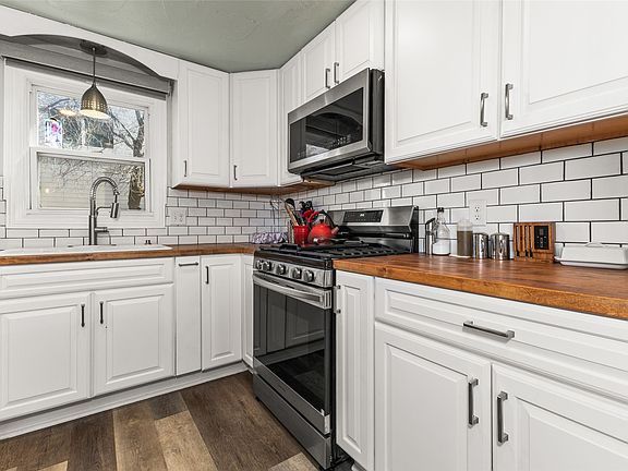 4th image of 40525 Steamboat Drive