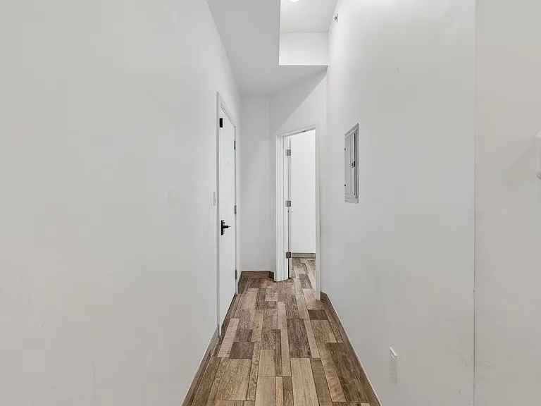 2028 E Fletcher St — Photo 20