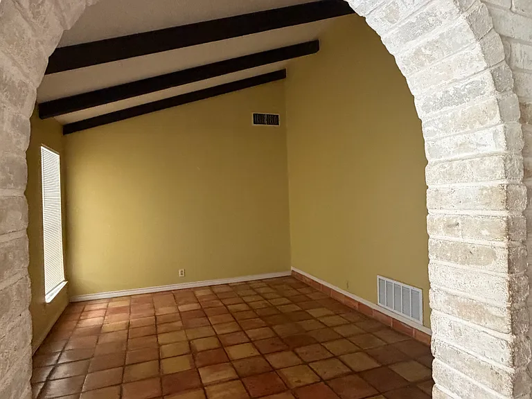 5927 Forest Knoll St — Photo 22