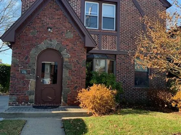622 Oakland Ave #1 & 2, Staten Island, NY 10310