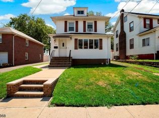 215 W Gibbons St, Linden, NJ 07036