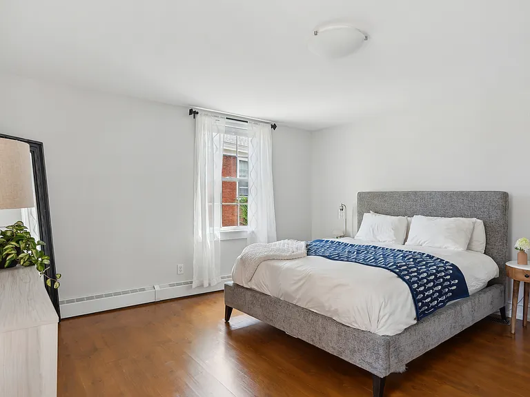 32 Pleasant St #2 — Photo 12