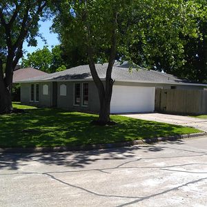 16802 Barcelona Dr, Friendswood, TX, 77546