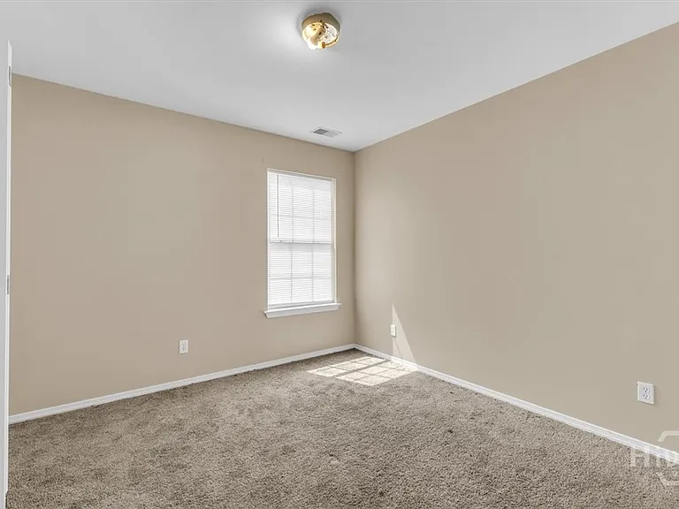 129 Fairgreen St — Photo 11