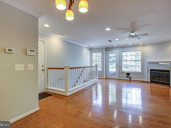 4th image of 5812 Inman Park Cir #803
