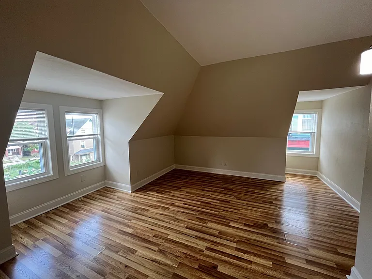 211 Amber St #2 — Photo 24