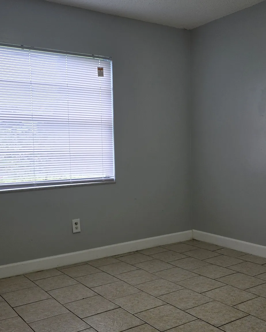 2 bed, 700 sqft, $1,400 — Photo 3