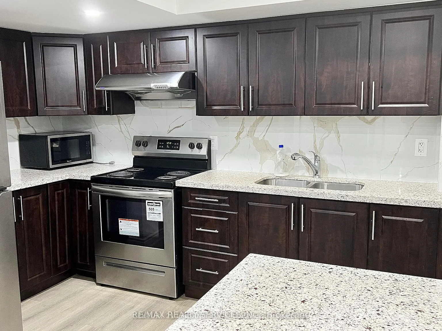 2 bed, $1,800 — Photo 3