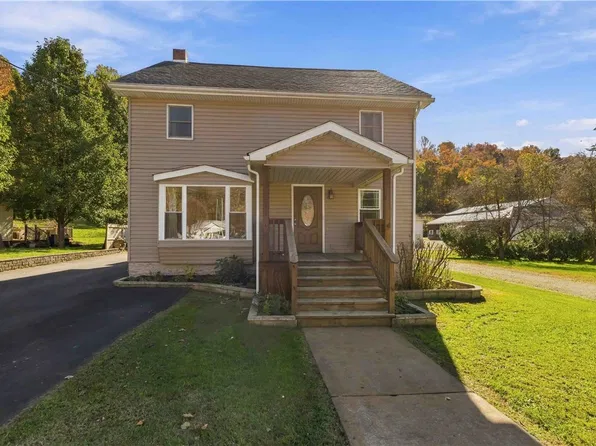 2080 Indian Head Rd, Normalville, PA 15469