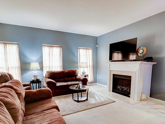 3rd image of 36 Watson Mill Ct