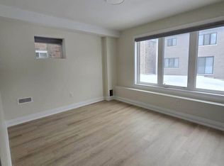 2088 Chris Mason St, Oshawa, ON L1L 0S6