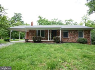 89 Hickory Rd, Front Royal, VA 22630