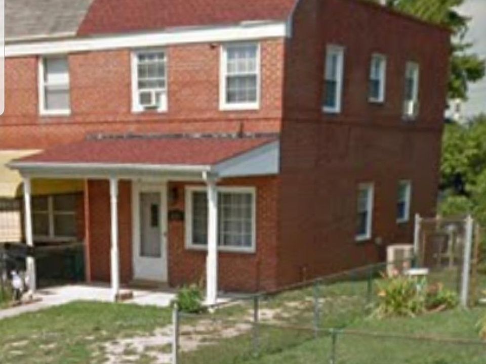 2nd image of 831 Mildred Ave