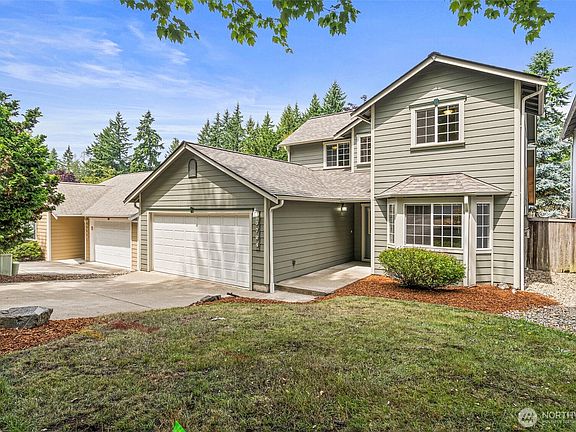 2nd image of 3724 30th Avenue SE